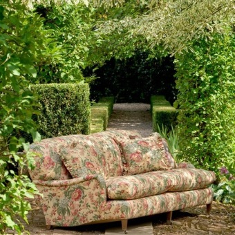 Mulberry Home Garden Party lifestyle photo