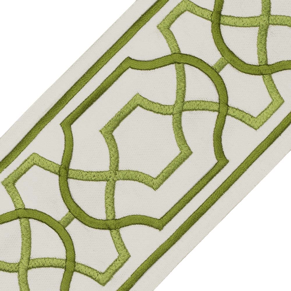 Maru Embroidery Border