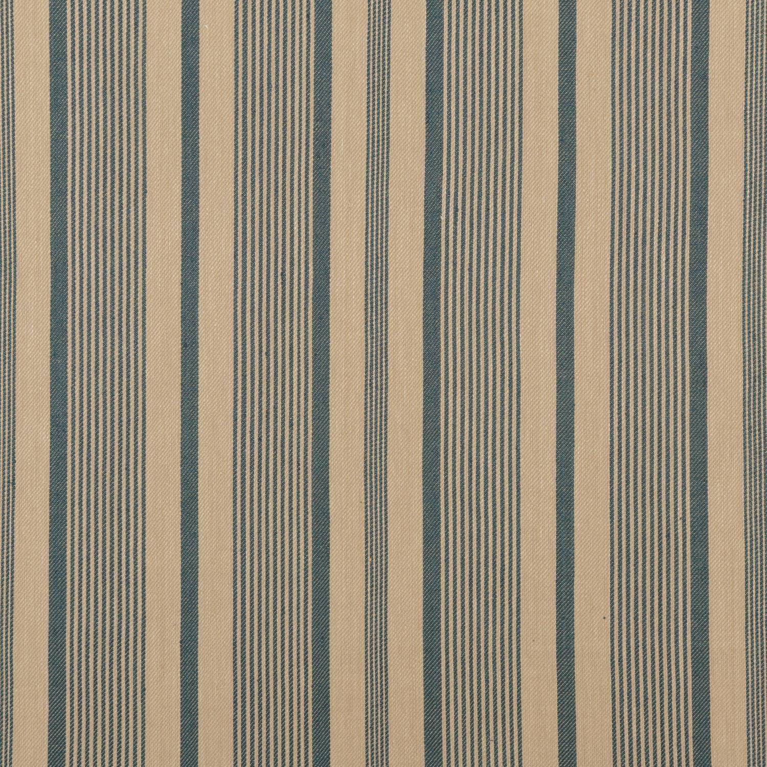 College Stripe