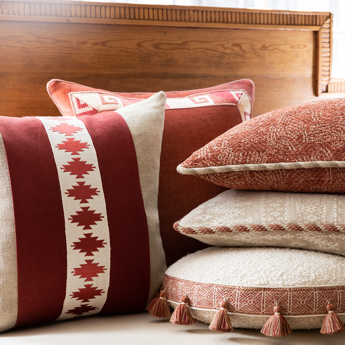 Mojave Embroidered Border
