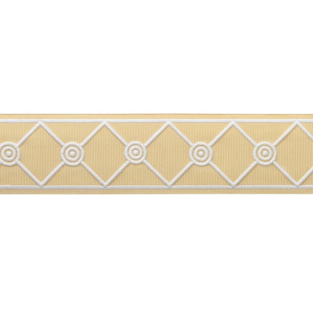 MDS Embroidered Lattice Border