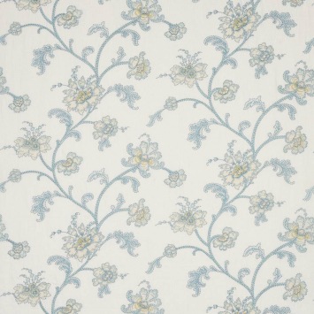 Colefax & Fowler Genevieve Blue: geborduurde stof met bloemenranken