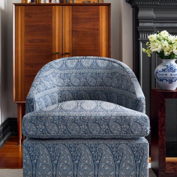 Thibaut - Savile - Emalin Paisley - Powder - W711331