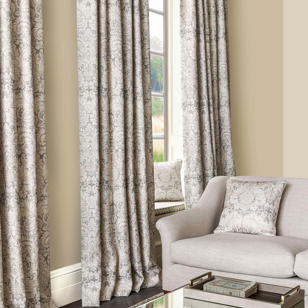 Queen's Damask