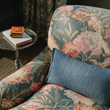 Colefax & Fowler Pendine – sfeerfoto, afgebeelde kleur Navy