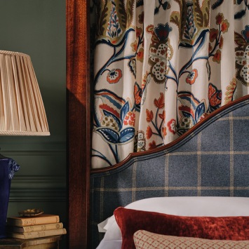 Colefax & Fowler Seymour – sfeerfoto, afgebeelde kleur Red/Blue